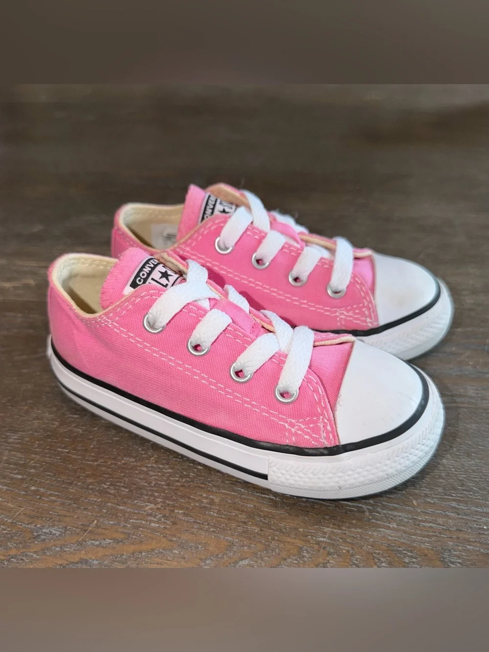 Pink Converse All Star Chuck Taylor Low Top Sneakers size 7